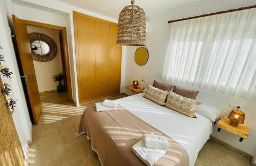 AP-10 XimoApartments a Primera Linea de Playa - Foto 10