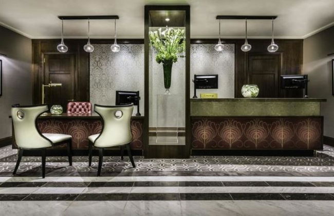 Taj 51 Buckingham Gate Suites and Residences - Photo 4