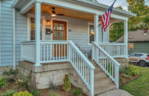 Fully Furnished Bungalow with Deck Near City Center - Foto 18