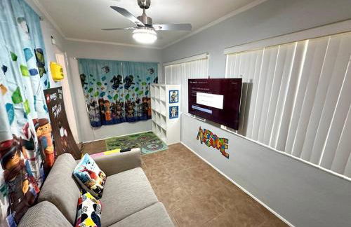 Large 3Bedrooms 1 Bath Near DownTown Dining - Foto 7