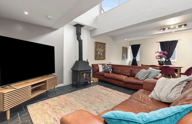 Charming 3-bed Apartment in Haverfordwest - Foto 1