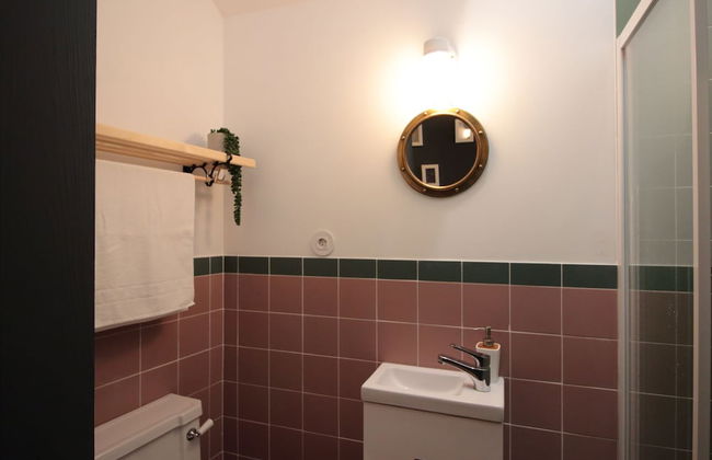 Old Town House in Figueira da Foz Near Beach - Photo 22