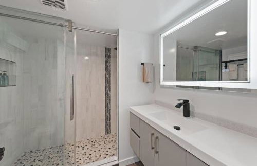 Stylish & Spacious Retreat in Downtown Bellevue - Foto 21