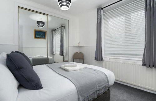 2-Bed Flat Wishaw Free Parking Family-Friendly - Foto 40