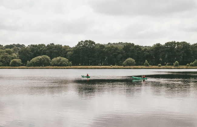 Modernly Furnished Cottage With Beautiful Terrace by a Lake - Foto 40