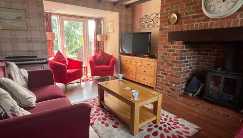 Cherry Garth - Photo 3