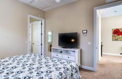 Two King En-Suites …Inside the Prestigious Reunion Resort - Foto 32