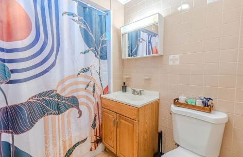 Harvard 3BDR- 5 Min Walk to Davis Sq - Free Parking - Foto 27