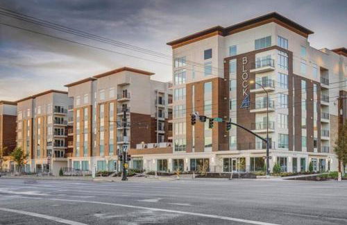 Penthouse Apt - PoolGymHotTubPkg - View! - Foto 41