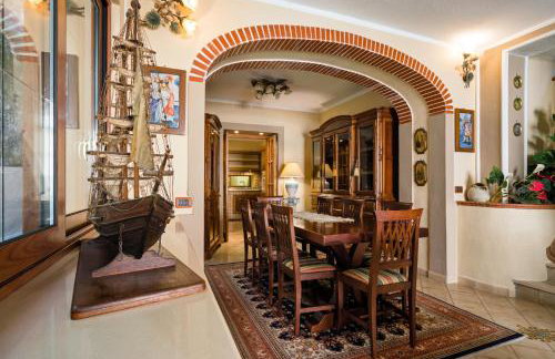 Domus Aenaria - Elegant & Spacious Villa Central Ischia - Walk to Beach - Foto 19