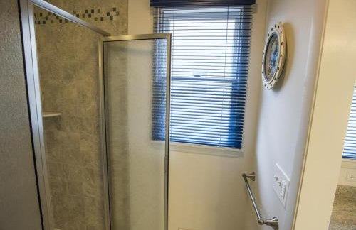 Ocean Front, Wi-Fi, Atlantic Views, 10 Beach Badges And Chairs, Outdoor Shower, Jacuzzi-Jet Tub, Decks Ping Pong Table, Private Yard,ship Bottom, - Foto 17