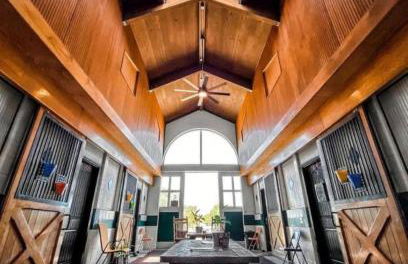 Rustic Horse Stall Suite B&B Near Nashville and has Private Bath, Loft Beds & Country Breakfast - Foto 11