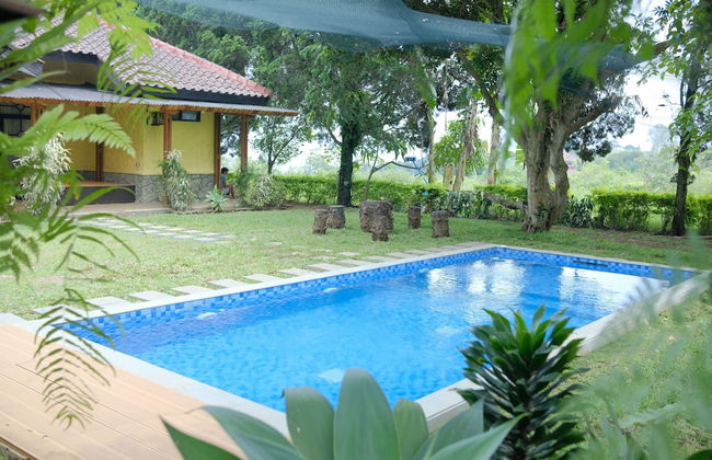 Villa ChavaMinerva Hanni Ciater with Pool - Foto 17