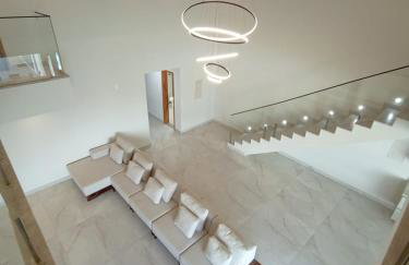 Luxuosa casa, a 150m da praia - Foto 9