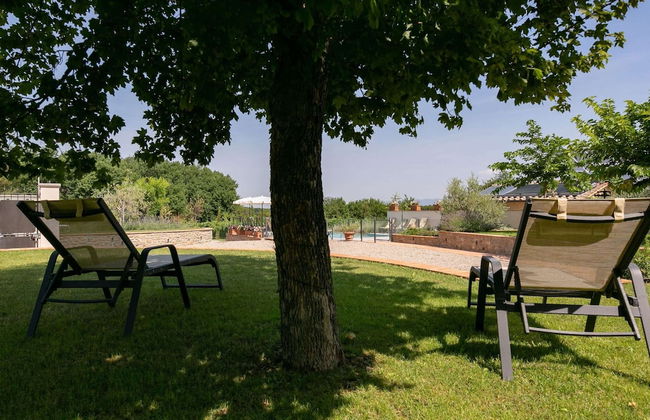 Plush Holiday Home in Cortona with Hot Tub - Foto 32