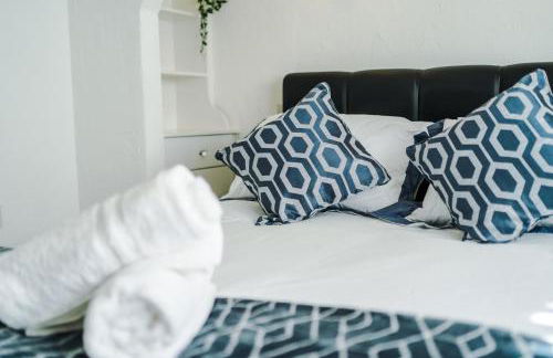 Spacious 4-Bed House Near Wigan Warrington - Foto 77