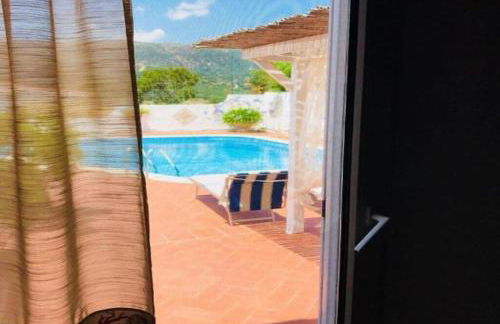 Private Pool villa with panoramic views split over 2 levels / Aircon / New Pool. - Foto 40