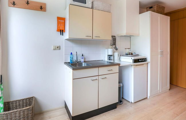 Apartment in Baflo Near Seal Center - Photo 8