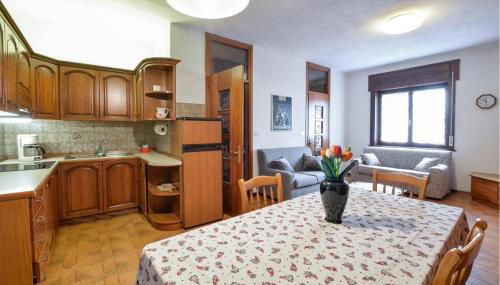 3 Bedroom Amazing Apartment In Lamon - Foto 3