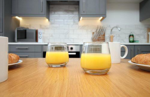 The North - City Centre 3 Bed Flat with Parking and Balcony - Foto 52