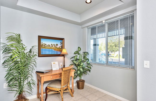 Asiago Vacation Rental at Lely Resort. Newly Furnished 2-Bedroom Condo with Stunning Lake & Golf Views. Spacious Retreat with Private Lanai, Resort Pool, Hot Tub and Gym Access - Foto 44