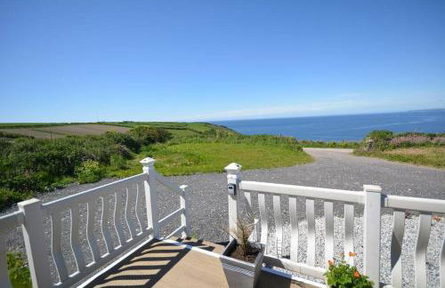 Bay View - fantastic views of Whitsand Bay - Photo 6