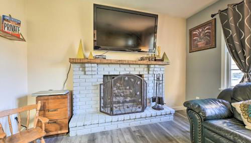 Hedge House Just 4 miles to Notre Dame! - Photo 5