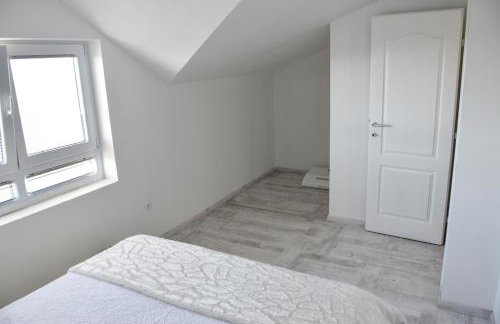 Apartmani Niko - Photo 23