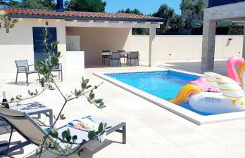 Villa Salvore - new luxury house, heated pool, near beaches, playroom - Istria - Foto 9