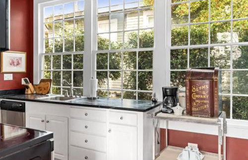 1864 Little Brick - 1 Bed, 1 Bath, Full Kitchen, Pet Friendly with fee, Washer & Dryer - Foto 8