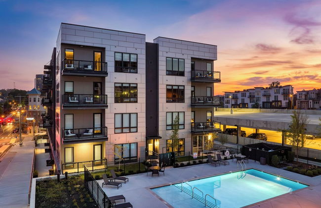 Walkable Midtown Location Modern Amenities, Pool & Gym Anthem by Avantstay - Foto 37