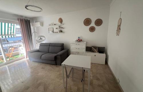 Studio cosy avec balcon, à 5 min de la mer Roquebrune-Cap-Martin et de Menton - Foto 2