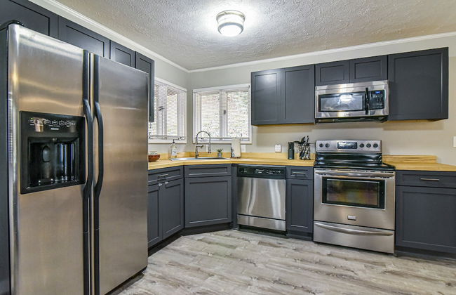 Pinners Compound- 4 BR hot tub fire pit - Foto 12