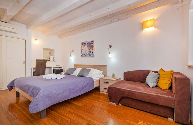 Rafael rooms and apartments by DuHomes - Photo 3