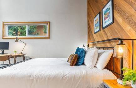 Scenic North Shore Stay w Games Near Snow Summit Lakeview Lodge by AvantStay - Foto 43