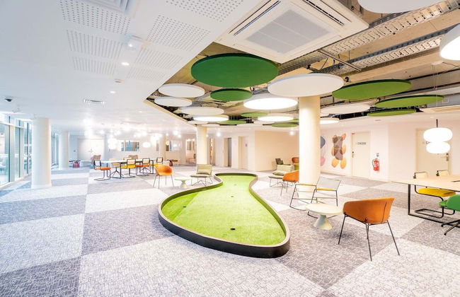 ECLA PARIS VILLEJUIF - Photo 2