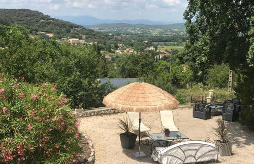 Gîtes Le Mas du Vieux Chêne - Foto 1