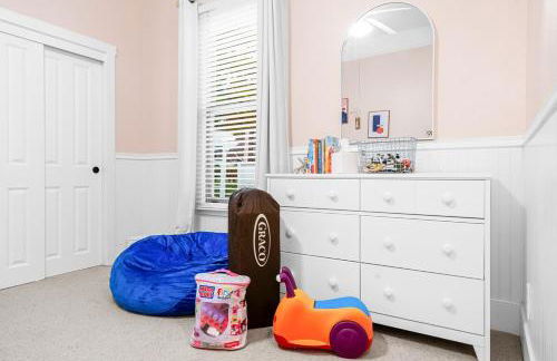 1884 Elegant Home Fire Pit, Tesla Tech, Near DT - Foto 27