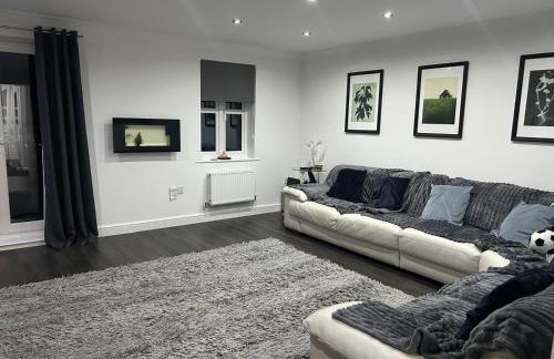 Entire 3 bedroom deluxe house - Foto 6