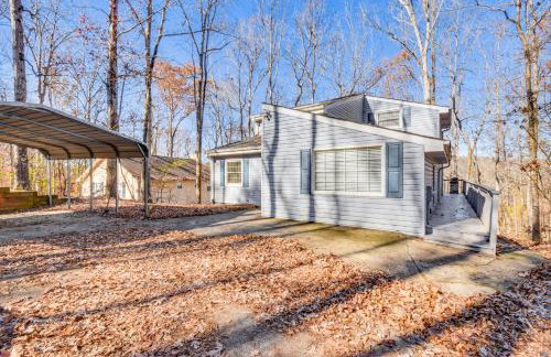 Lakefront Gem with Games in Westminster! - Foto 34