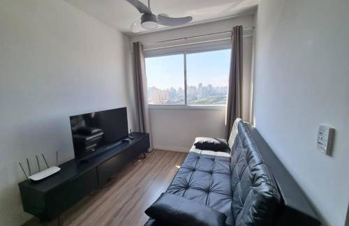 Conforto e segurança ao lado da estação de metrô prox Centro AP08 - Photo 1