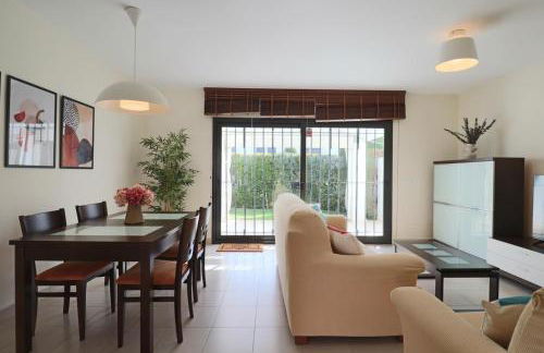 Casa Adosada Junto Al Pueblo - Foto 5