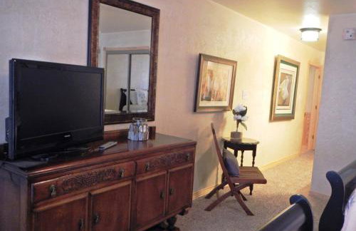 C21, Three bedroom, three bath log-sided, luxury Harbor North cottage with hot tub cottage - Foto 23