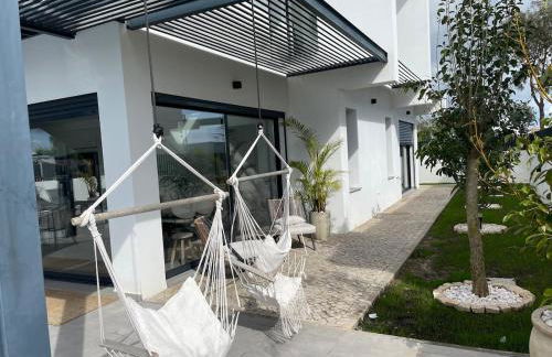 Villa R&M with Pool and Jacuzzi - Photo 54