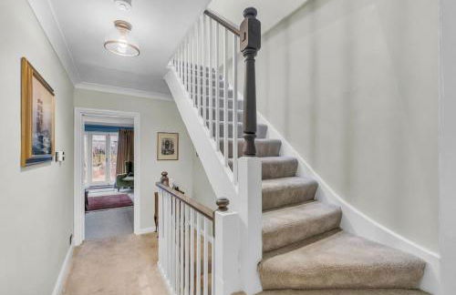 Charming Reigate Cottage Retreat - Foto 36