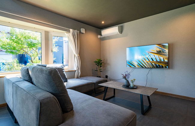 THE CHATEAU - Photo 57