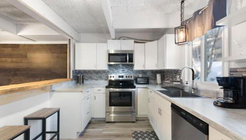 Vermont Getaway! Newly renovated! - Photo 4