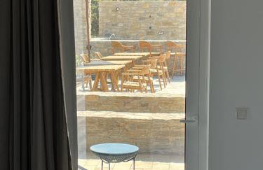 Ninemia Naxos Suites - Photo 22