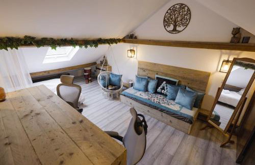 Quirky & cosy 1 or 2 bedroom house in peaceful village - Photo 50