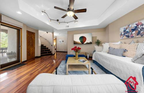 Elena's Sandia Sanctuary - An Irvie Home - Photo 20